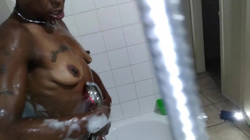 Yanan Arzu Ince Düzgün Vücutlu Abanoz Milf Serbest Bırakıldı